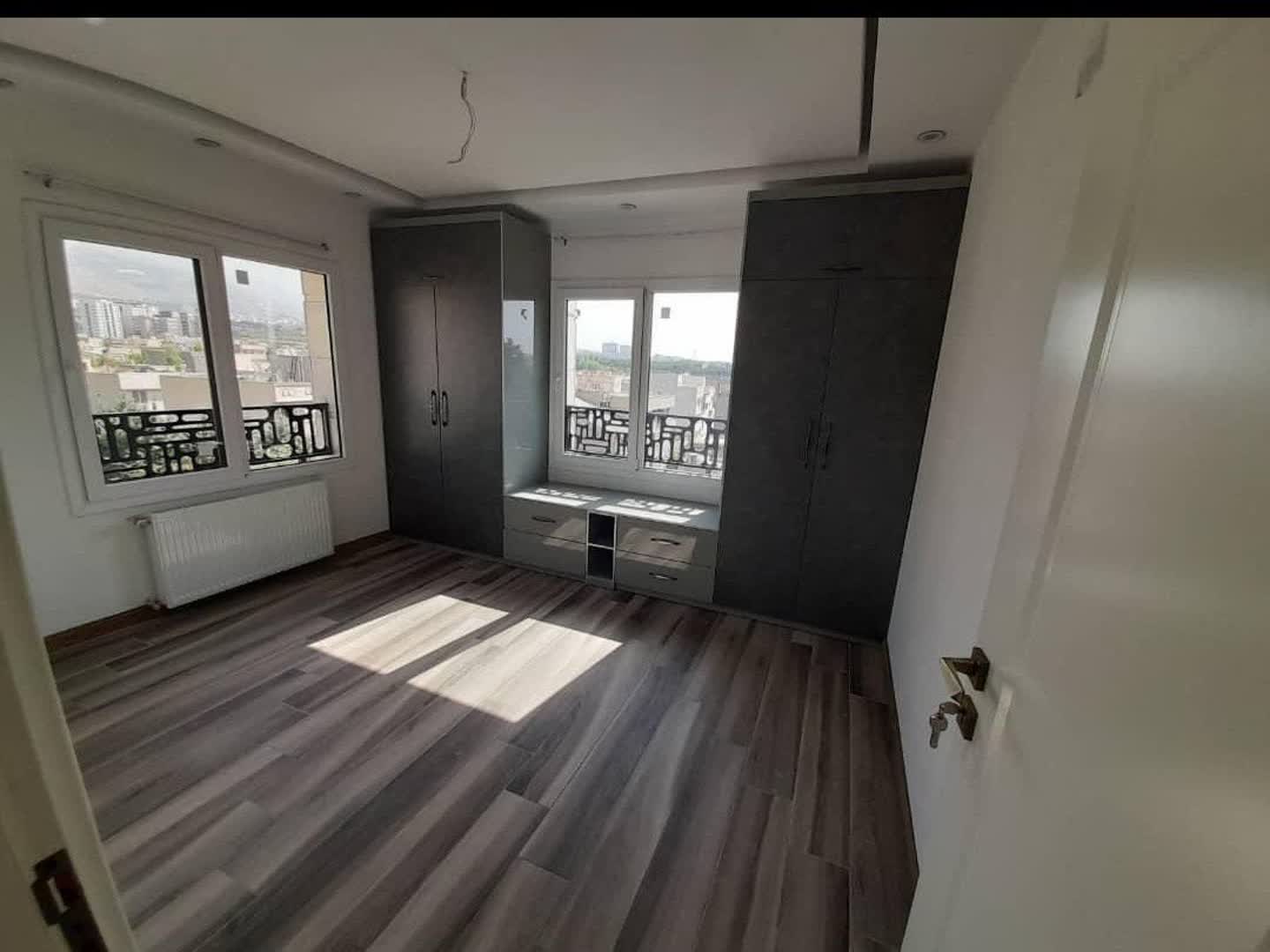 اجاره آپارتمان 105 متر نوساز واقع در شهرک چشمه