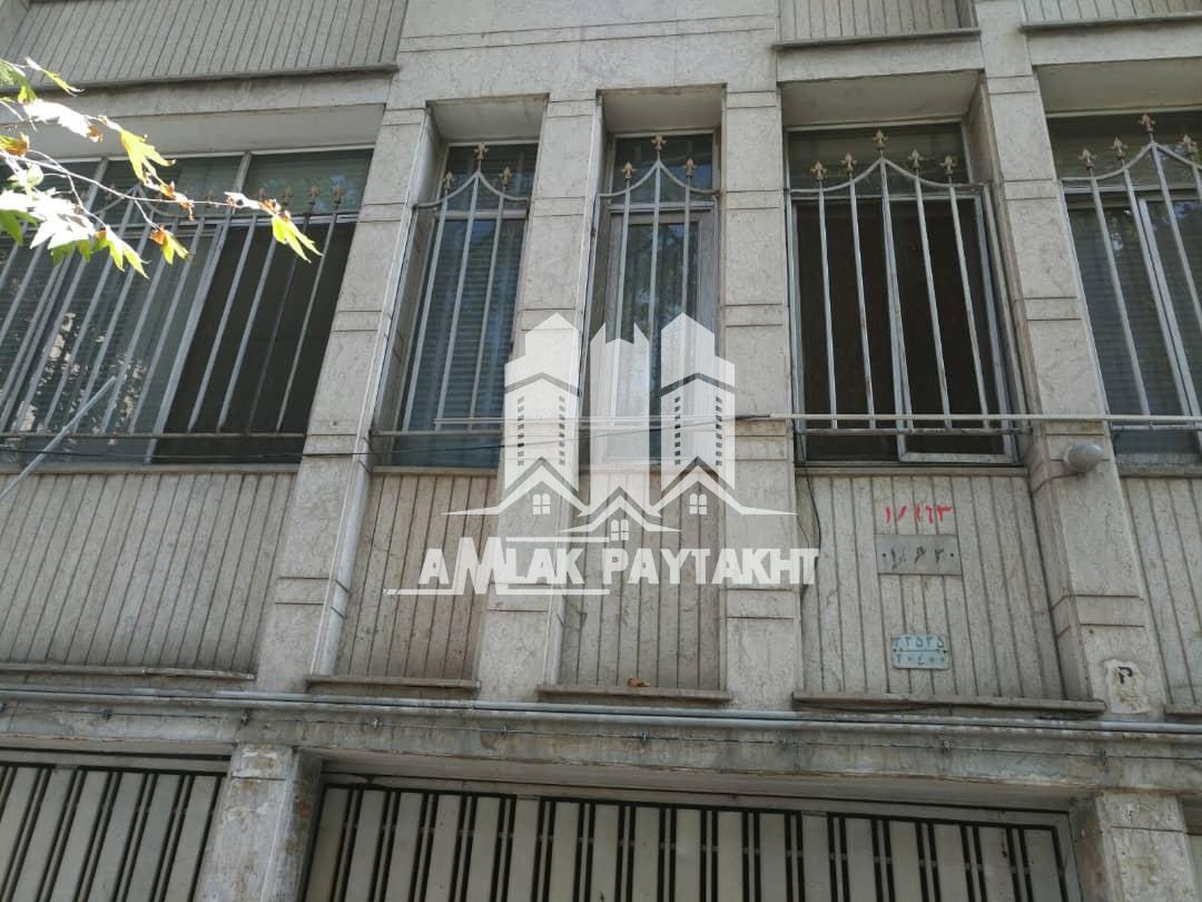 خانه کلنگی واقع در ظفر