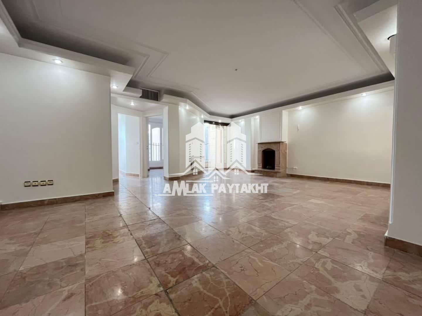 آپارتمان ۱۰۰ متر دو خوابه واقع در دیباجی