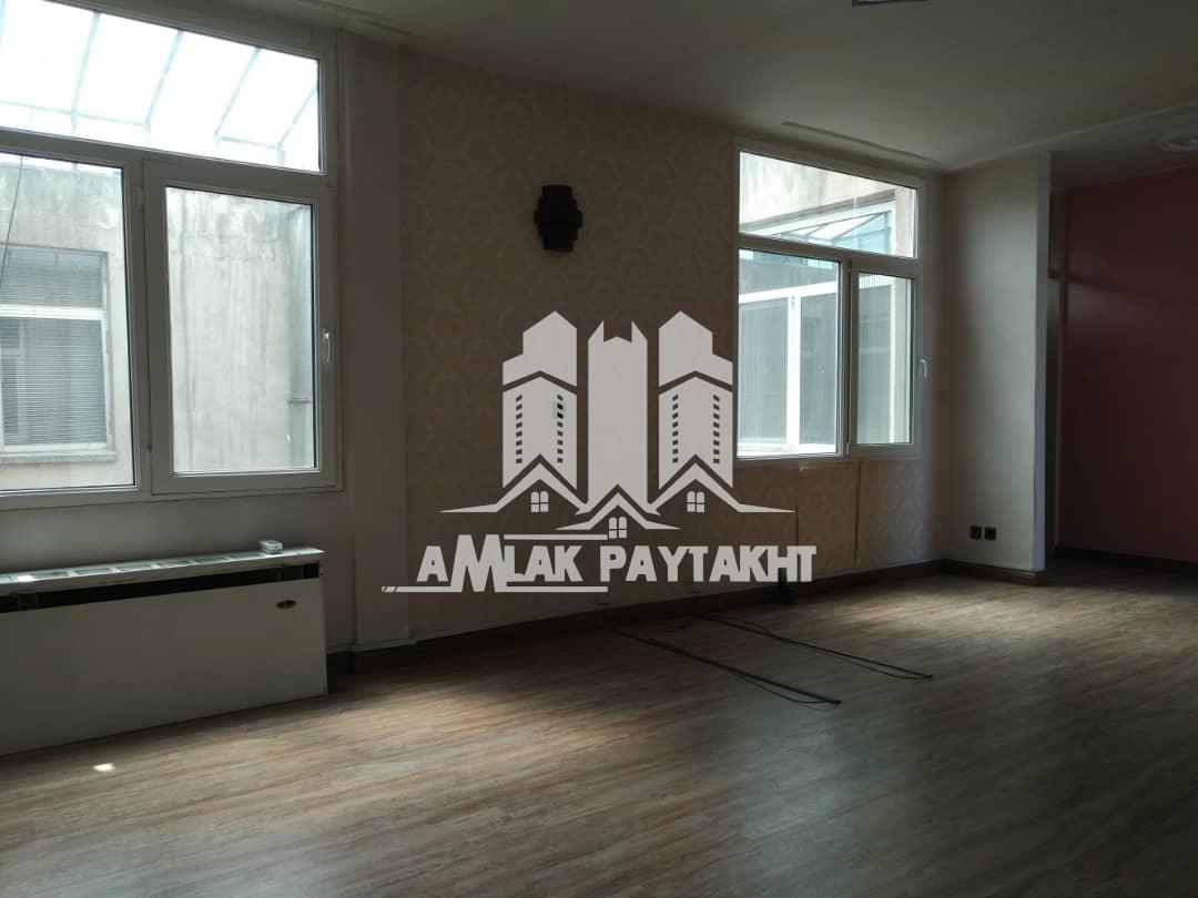 فروش آپارتمان موقعیت اداری واقع در شریعتی