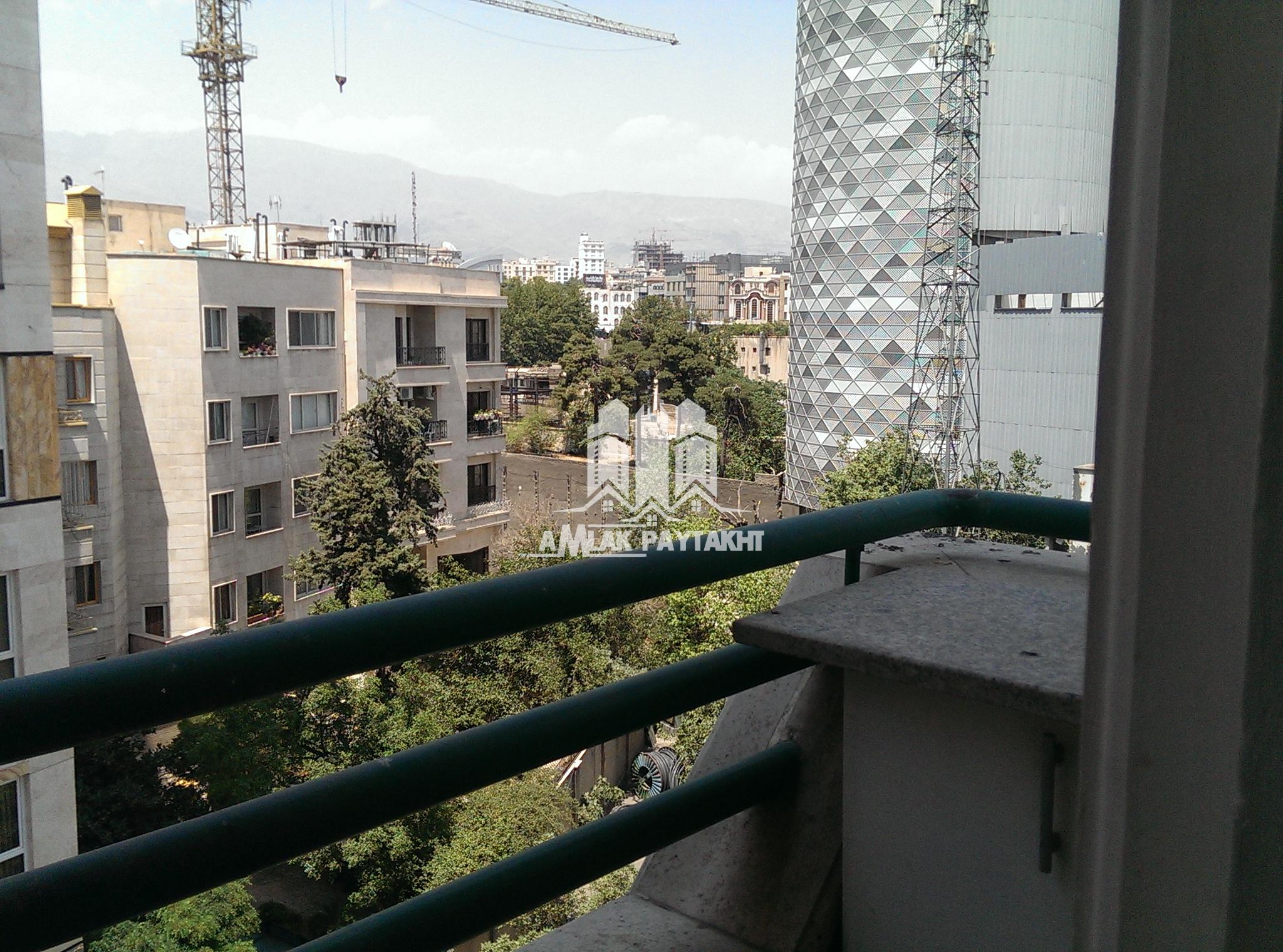 آپارتمان 212 متر واقع در ناطق نوری