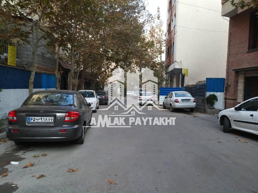 فروش آپارتمان 4 خواب واقع در اندرزگو