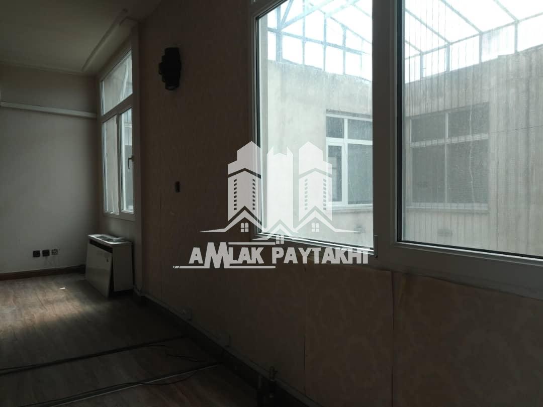 فروش آپارتمان موقعیت اداری واقع در شریعتی