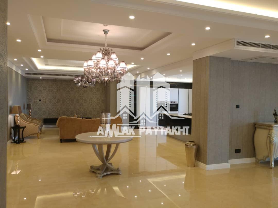 آپارتمان 195 متری نوساز فول امکانات واقع در شریفی منش