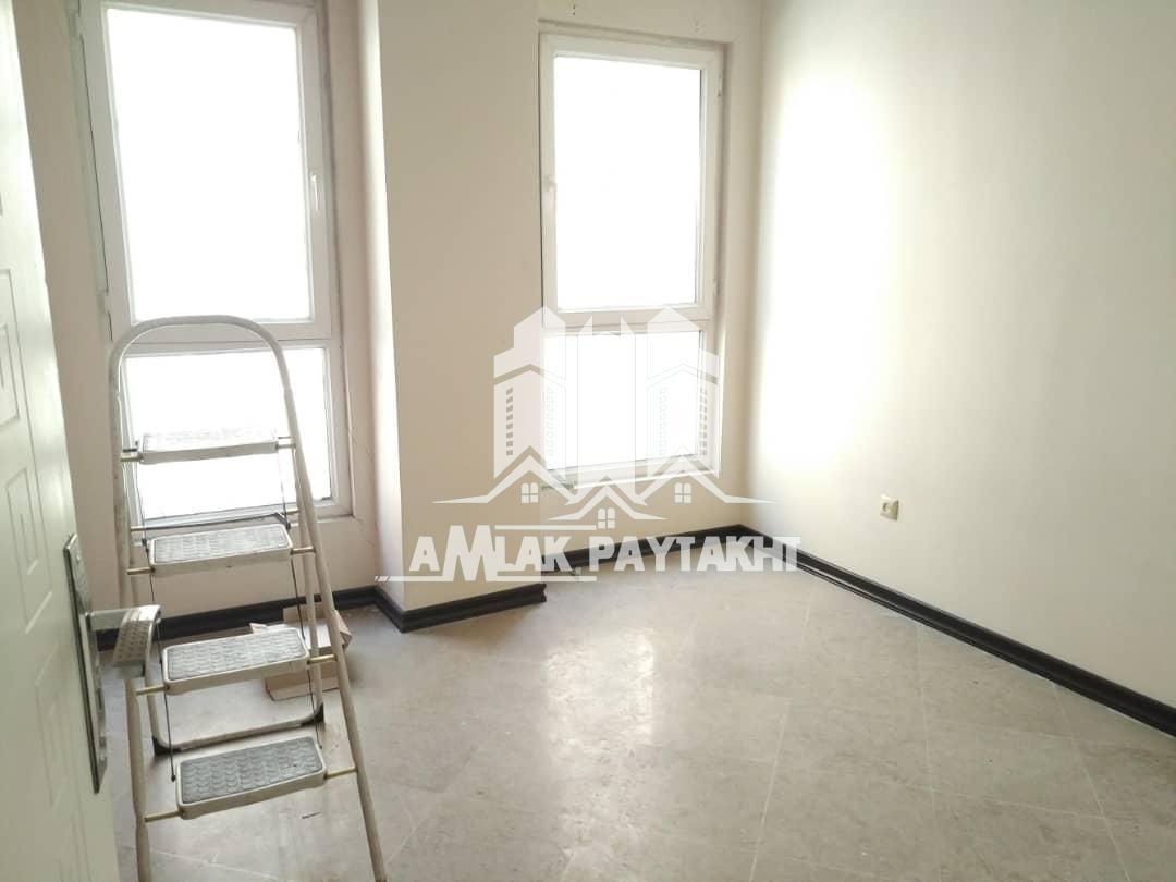 فروش آپارتمان دو خواب واقع در ضرابخانه
