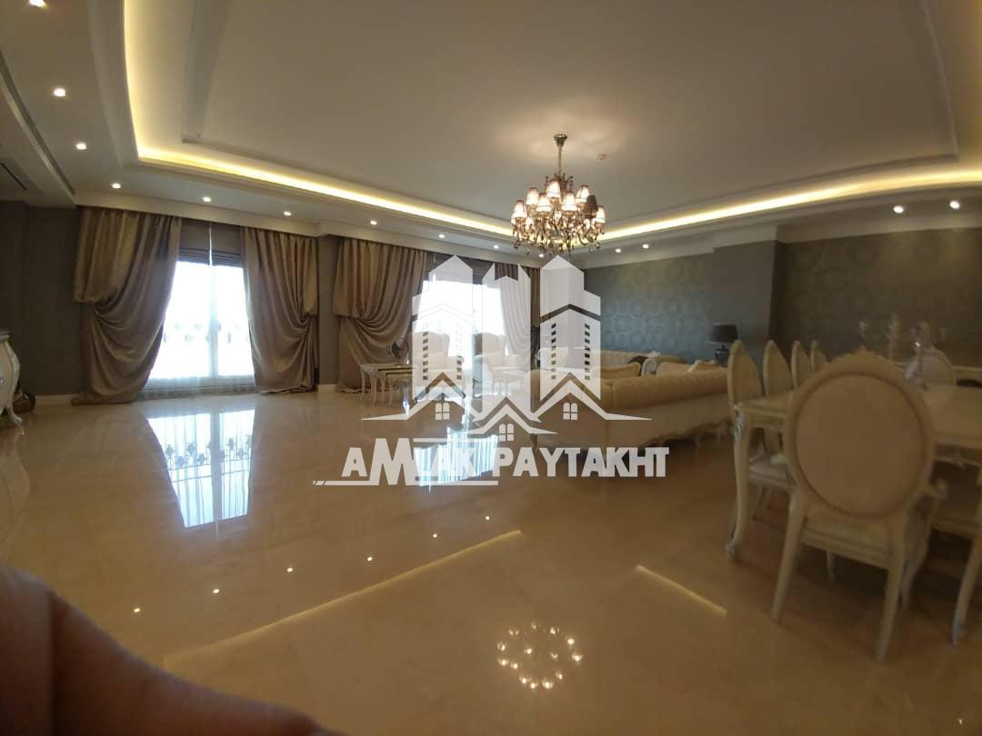 آپارتمان 195 متری نوساز فول امکانات واقع در شریفی منش