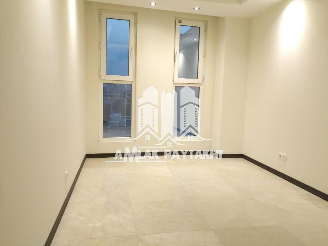 آپارتمان مسکونی دو خواب کلید نخورده واقع در پاسداران